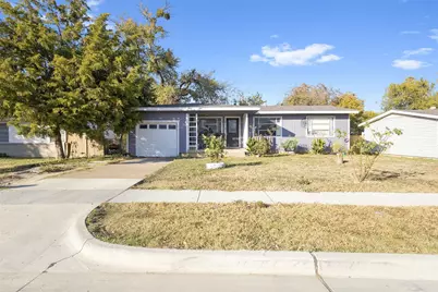 1202 Huddleston Drive, Grand Prairie, TX 75050 - Photo 3