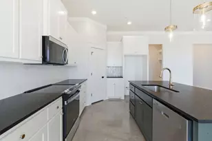 1001 Paramount Dr, Cresson, TX 76035 - Photo 7