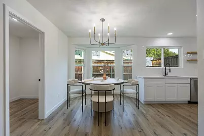 725 Middle Glen Drive, Garland, TX 75043 - Photo 5