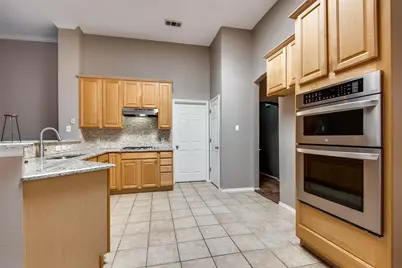 5521 Sundance Drive, The Colony, TX 75056 - Photo 7