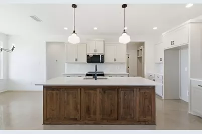 1005 Paramount Drive, Cresson, TX 76035 - Photo 5