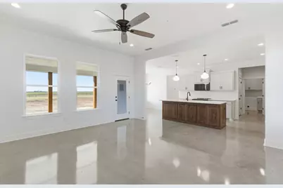 1005 Paramount Drive, Cresson, TX 76035 - Photo 3