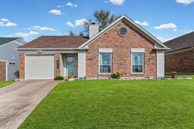 4017 Huckleberry Drive, Fort Worth, TX 76137 - Photo 3