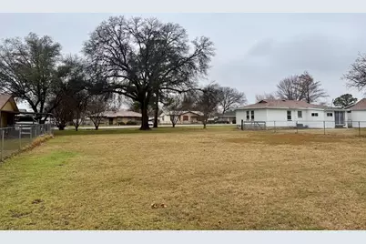 137 Gordon Drive, Azle, TX 76020 - Photo 7