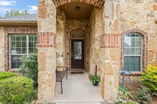 107 Holly St, Waxahachie, TX 75165 - Photo 3