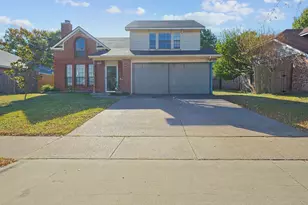 331 Hopewell St, Grand Prairie, TX 75052 - Photo 1