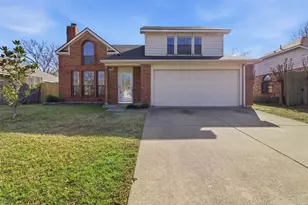 331 Hopewell St, Grand Prairie, TX 75052 - Photo 1