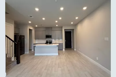 624 Hutchinson Lane, Lewisville, TX 75077 - Photo 11