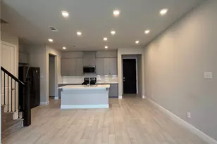 624 Hutchinson Ln, Lewisville, TX 75077 - Photo 11