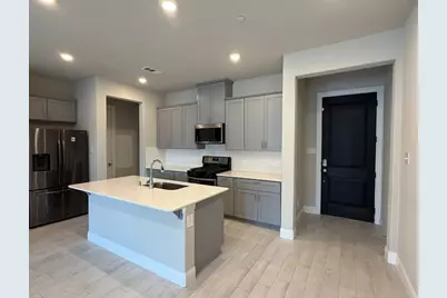 624 Hutchinson Lane, Lewisville, TX 75077 - Photo 5