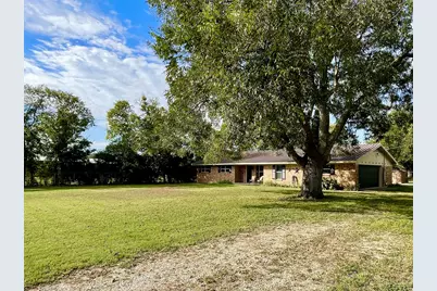 945 Brickyard Road, West, TX 76691 - Photo 25