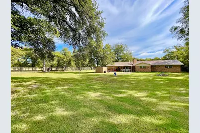 945 Brickyard Road, West, TX 76691 - Photo 5
