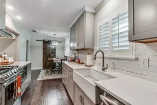 3946 Candlenut Ln, Dallas, TX 75244 - Photo 9