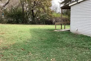 1506 S Travis St, Denison, TX 75021 - Photo 19