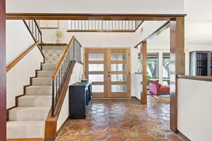 2813 Raintree Dr, Carrollton, TX 75006 - Photo 5