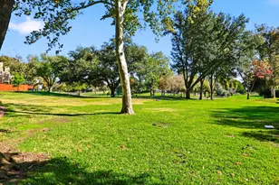 2813 Raintree Dr, Carrollton, TX 75006 - Photo 33