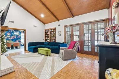 2813 Raintree Drive, Carrollton, TX 75006 - Photo 11