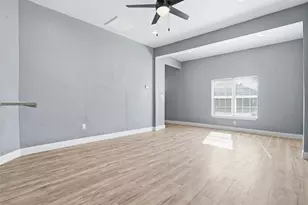 1107 E Allen Ave, Fort Worth, TX 76104 - Photo 13