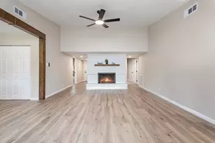 6402 Faircove Cir, Garland, TX 75043 - Photo 9