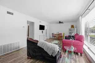 11102 Valleydale Dr, Dallas, TX 75230 - Photo 7