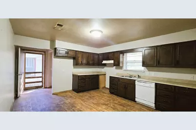 145 NE 11th, Paris, TX 75460 - Photo 3