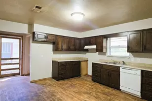 145 NE 11th, Paris, TX 75460 - Photo 3