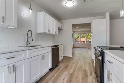 6920 Robinhood Lane, Fort Worth, TX 76112 - Photo 9