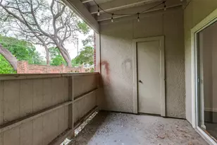 8601 Park Ln, Dallas, TX 75231 - Photo 17