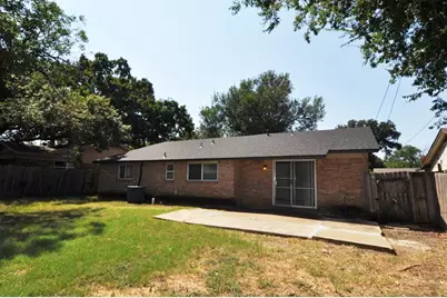 3921 Olympia Street, Irving, TX 75062 - Photo 19