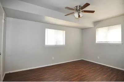 3921 Olympia Street, Irving, TX 75062 - Photo 11