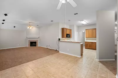 511 Rocky Creek Drive, Mansfield, TX 76063 - Photo 13