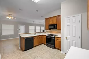 511 Rocky Creek Dr, Mansfield, TX 76063 - Photo 7