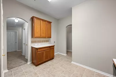 511 Rocky Creek Drive, Mansfield, TX 76063 - Photo 9