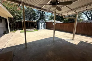 9630 Livenshire Dr, Dallas, TX 75238 - Photo 33