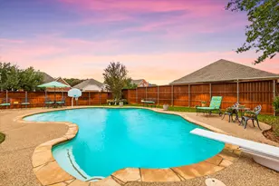 2321 Bear Run Rd, Arlington, TX 76001 - Photo 29