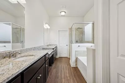 313 Marble Creek Drive, Fort Worth, TX 76131 - Photo 21