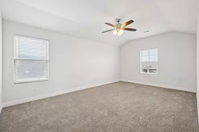 313 Marble Creek Drive, Fort Worth, TX 76131 - Photo 17