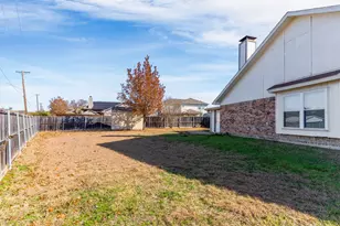 5801 Winell Dr, Garland, TX 75043 - Photo 3