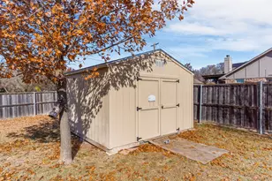 5801 Winell Dr, Garland, TX 75043 - Photo 31