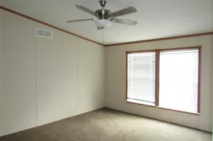 2009 Bluhm Rd, West, TX 76691 - Photo 11