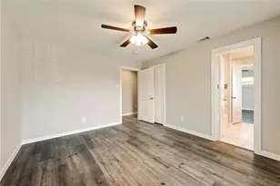 10216 Carry Back Cir, Dallas, TX 75229 - Photo 17