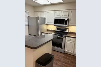 1720 Green Oaks Boulevard #104, Arlington, TX 76006 - Photo 3