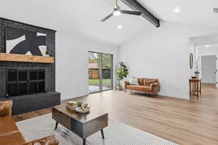 1910 Longmeadow Dr, Arlington, TX 76015 - Photo 11