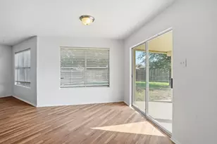 932 Robbins Way, Saginaw, TX 76179 - Photo 11