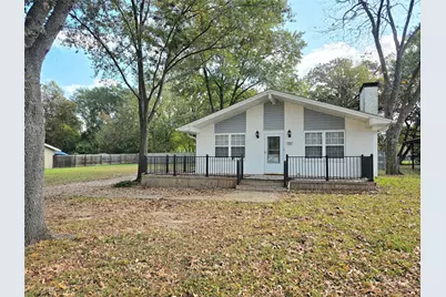 131 Ocean Drive, Gun Barrel City, TX 75156 - Photo 1