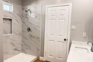 2105 College St, Greenville, TX 75401 - Photo 7