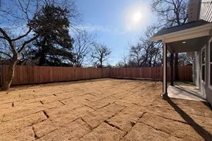 2105 College St, Greenville, TX 75401 - Photo 17