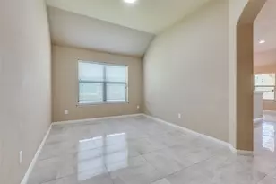 1615 Ridgemar Dr, Grand Prairie, TX 75051 - Photo 9