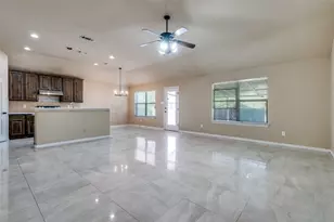 1615 Ridgemar Dr, Grand Prairie, TX 75051 - Photo 13