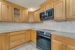 4809 Jordan Park Dr, Haltom City, TX 76117 - Photo 11